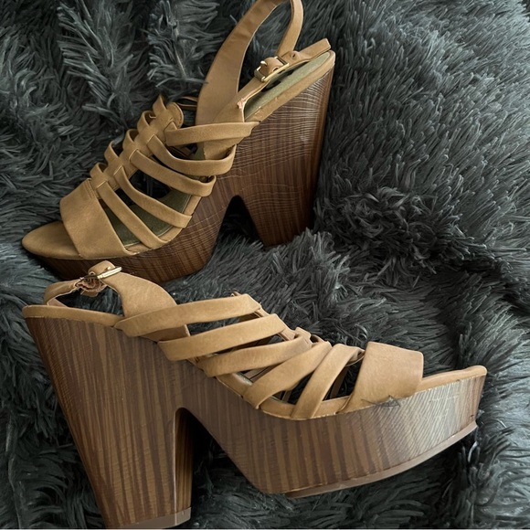 Brown G By Guess Platform Sandal